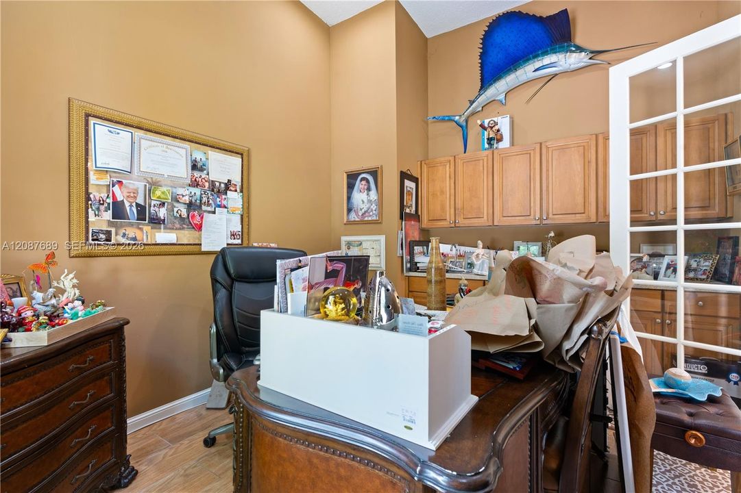 For Rent: $4,250 (4 beds, 3 baths, 2602 Square Feet)