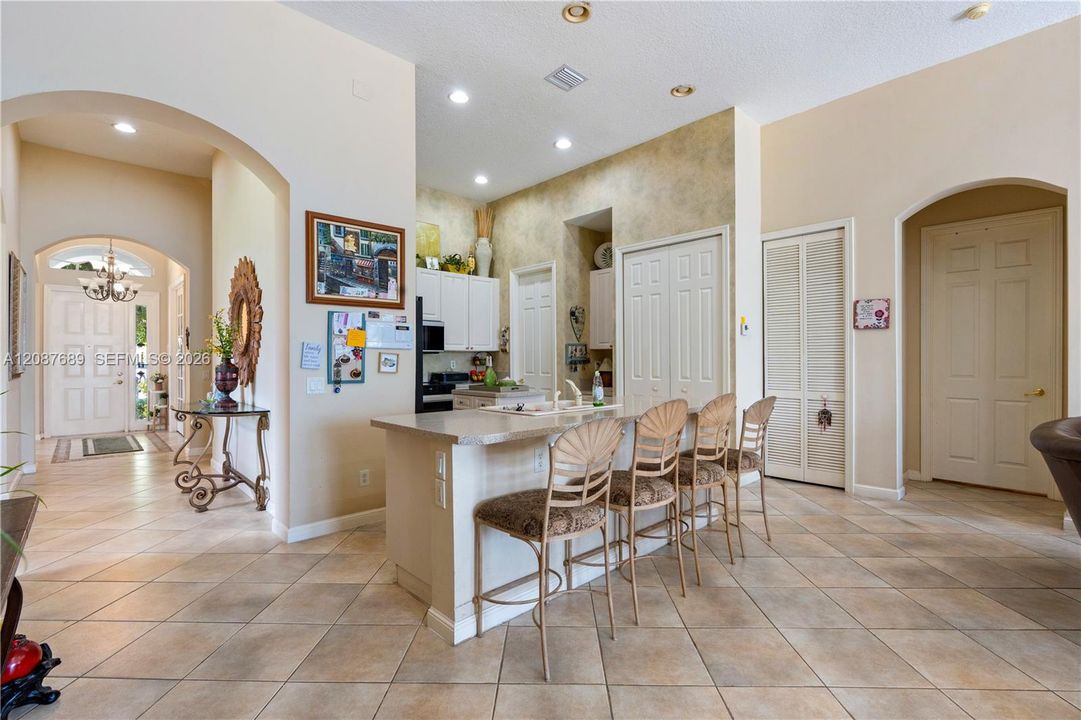 For Rent: $4,250 (4 beds, 3 baths, 2602 Square Feet)