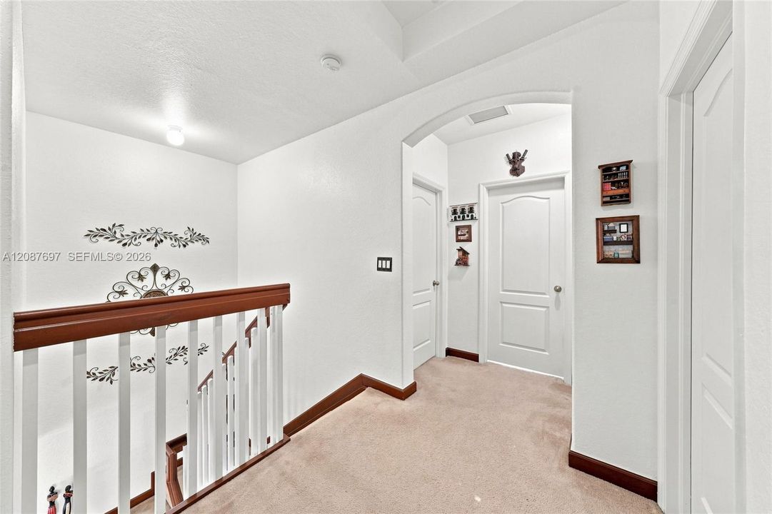 For Rent: $3,500 (4 beds, 3 baths, 1985 Square Feet)