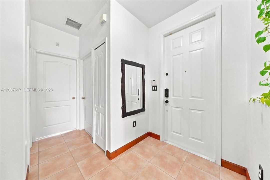 For Rent: $3,500 (4 beds, 3 baths, 1985 Square Feet)