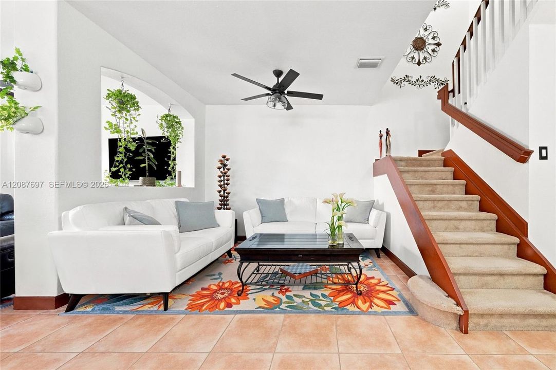 For Rent: $3,500 (4 beds, 3 baths, 1985 Square Feet)