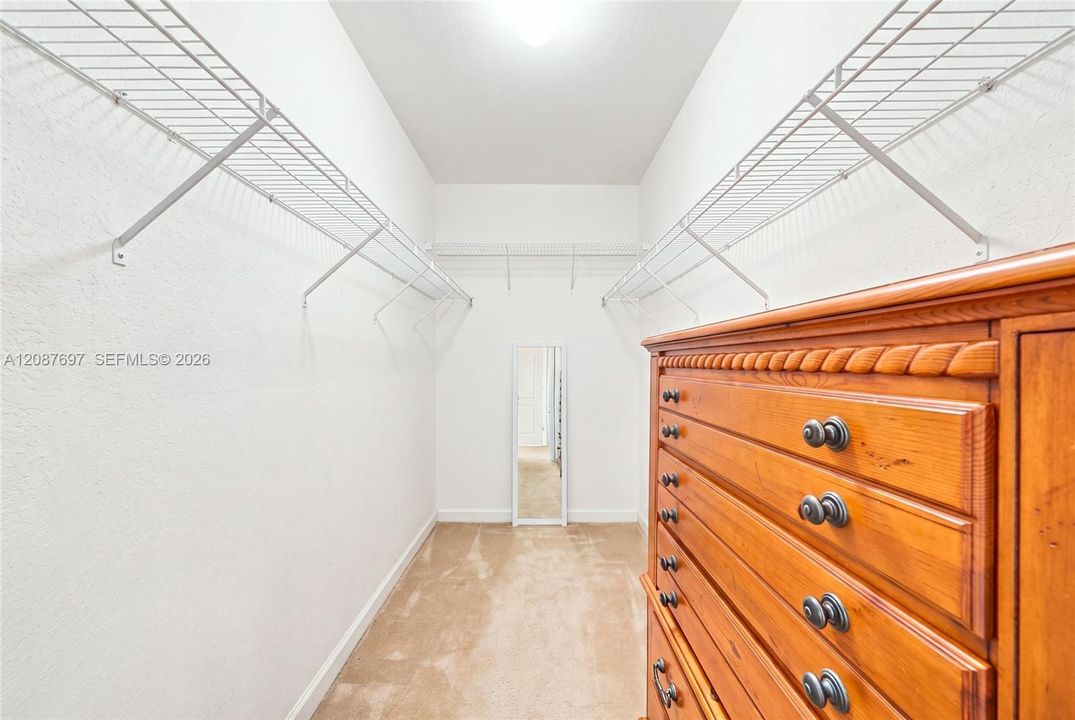 For Rent: $3,500 (4 beds, 3 baths, 1985 Square Feet)