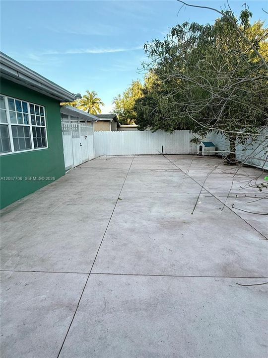 En Venta: $599,000 (3 camas, 3 baños, 1363 Pies cuadrados)