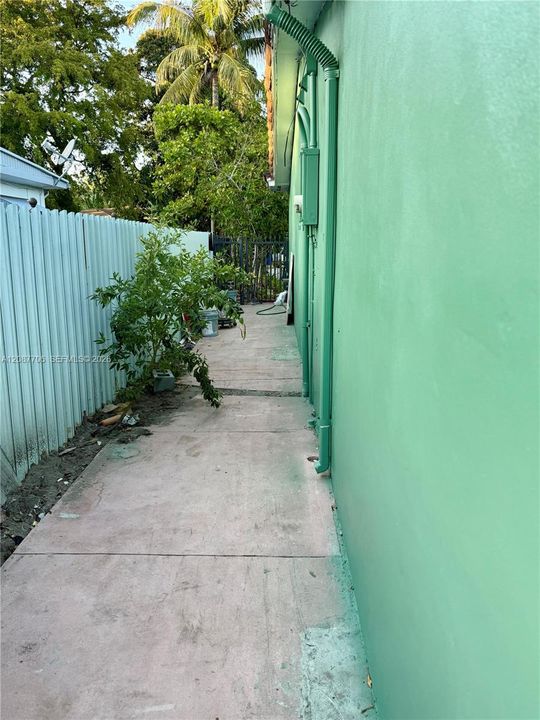 En Venta: $599,000 (3 camas, 3 baños, 1363 Pies cuadrados)