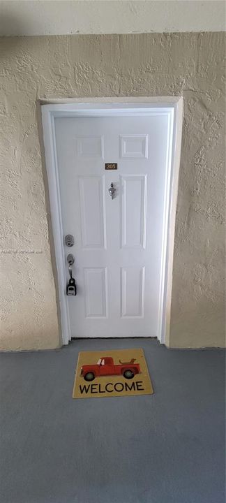 For Rent: $1,950 (1 beds, 1 baths, 851 Square Feet)