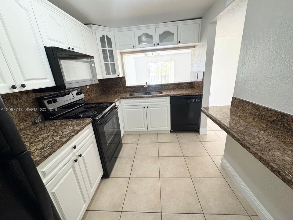 En Venta: $249,000 (2 camas, 2 baños, 1140 Pies cuadrados)