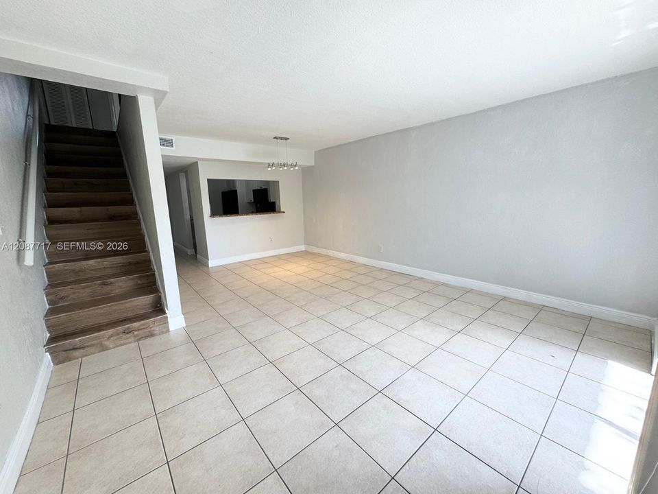 En Venta: $249,000 (2 camas, 2 baños, 1140 Pies cuadrados)