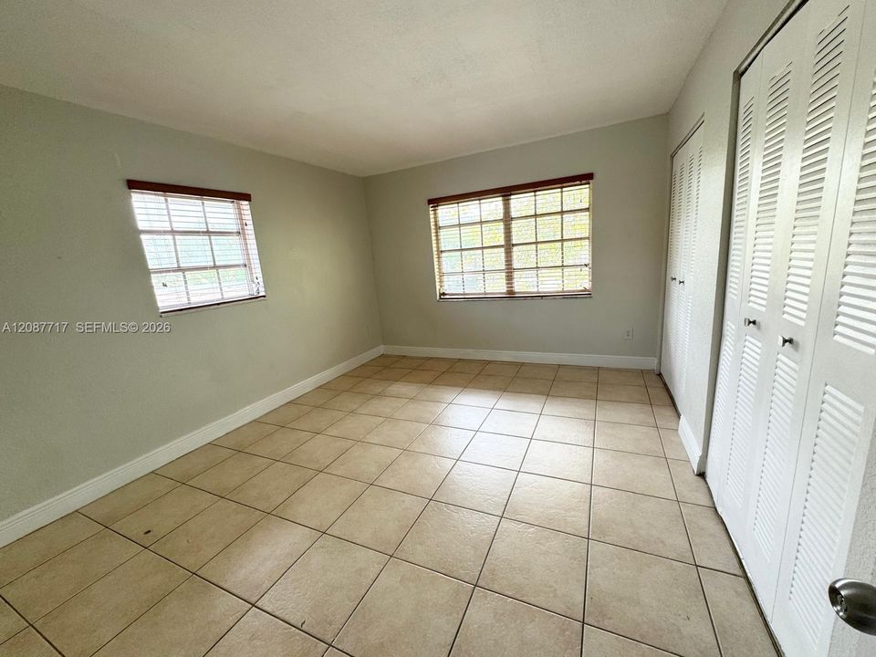 En Venta: $249,000 (2 camas, 2 baños, 1140 Pies cuadrados)