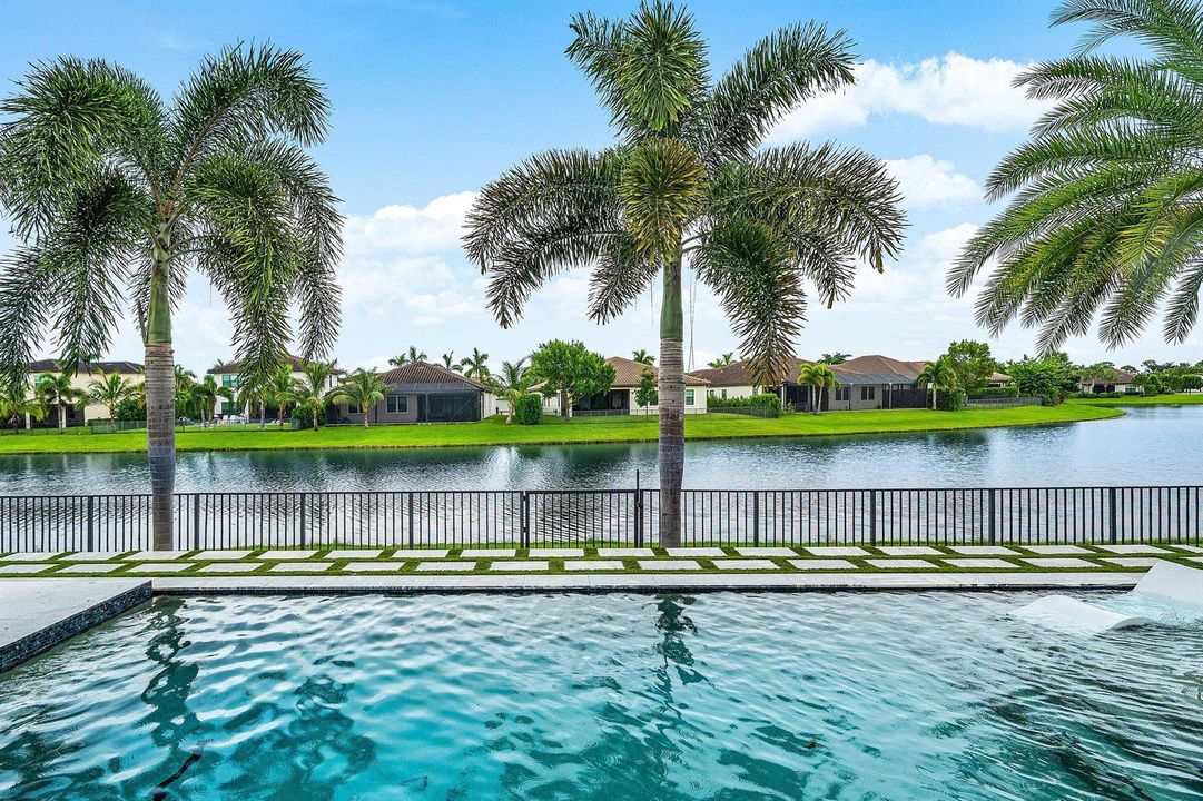 048-3138StrengLane-RoyalPalmBeach-FL-334
