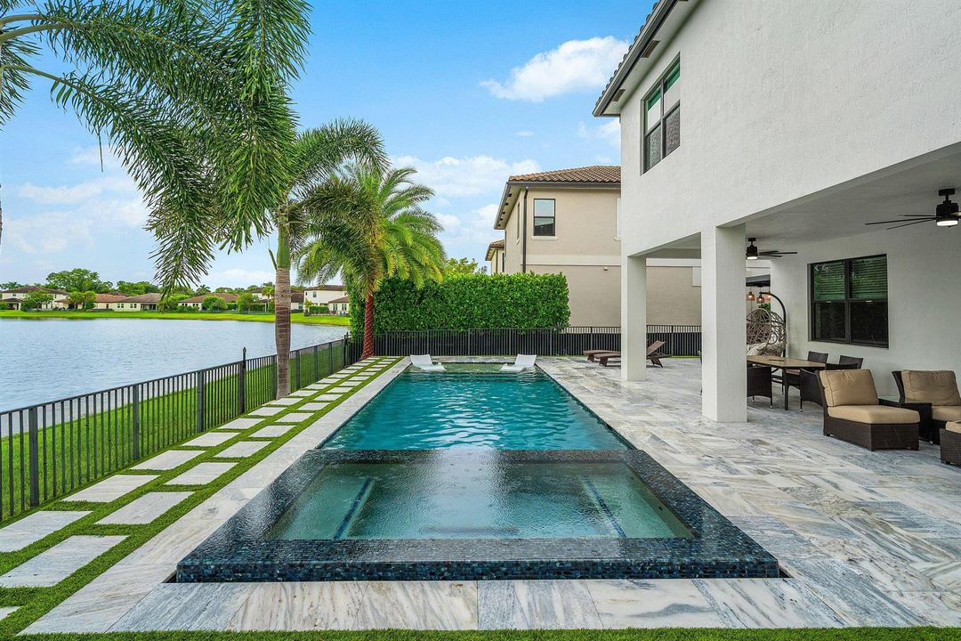 046-3138StrengLane-RoyalPalmBeach-FL-334