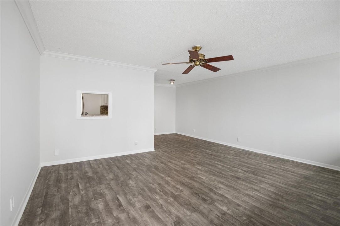 01-Carbonara-101 N Birch Rd #503-1
