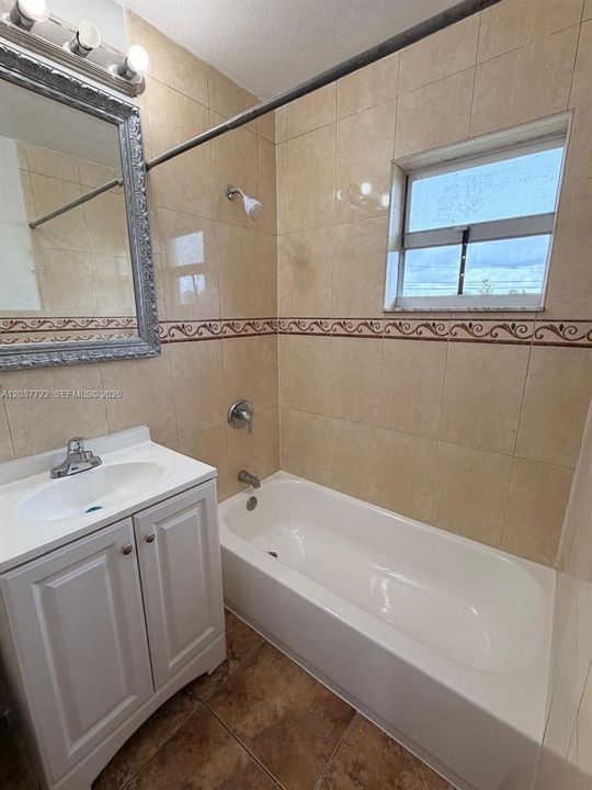 For Rent: $1,542 (1 beds, 1 baths, 494 Square Feet)