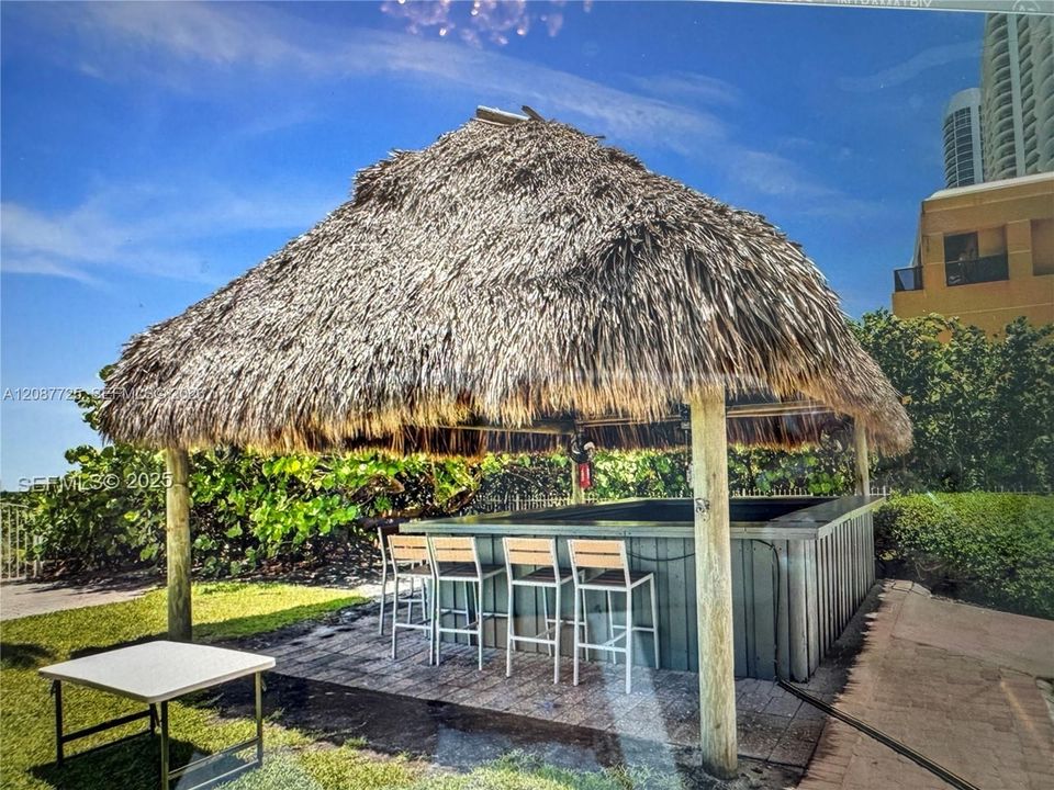 Tiki Bar