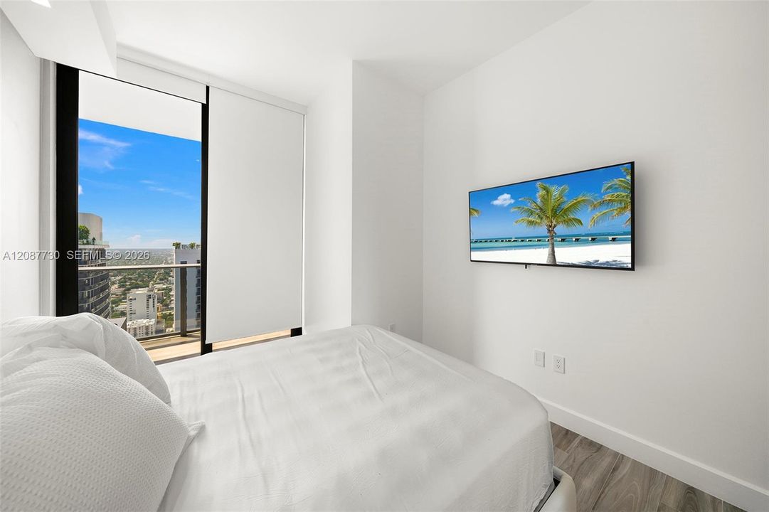 For Rent: $13,000 (3 beds, 4 baths, 1613 Square Feet)