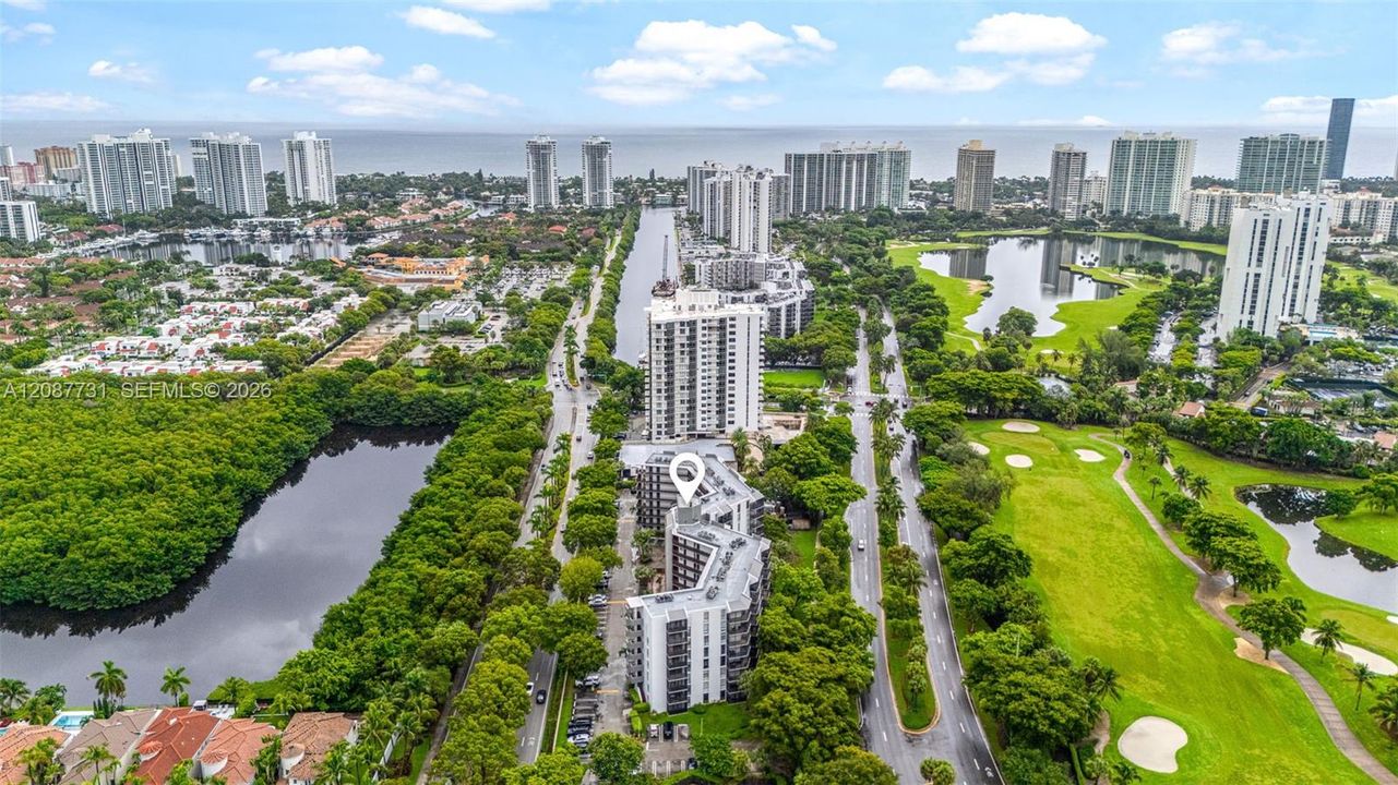 На продажу: $199,000 (2 спален, 2 ванн, 1083 Квадратных фут)