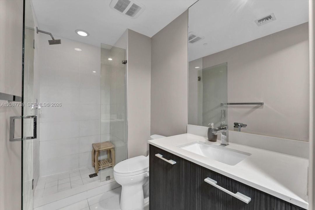 En Venta: $589,000 (1 camas, 2 baños, 792 Pies cuadrados)