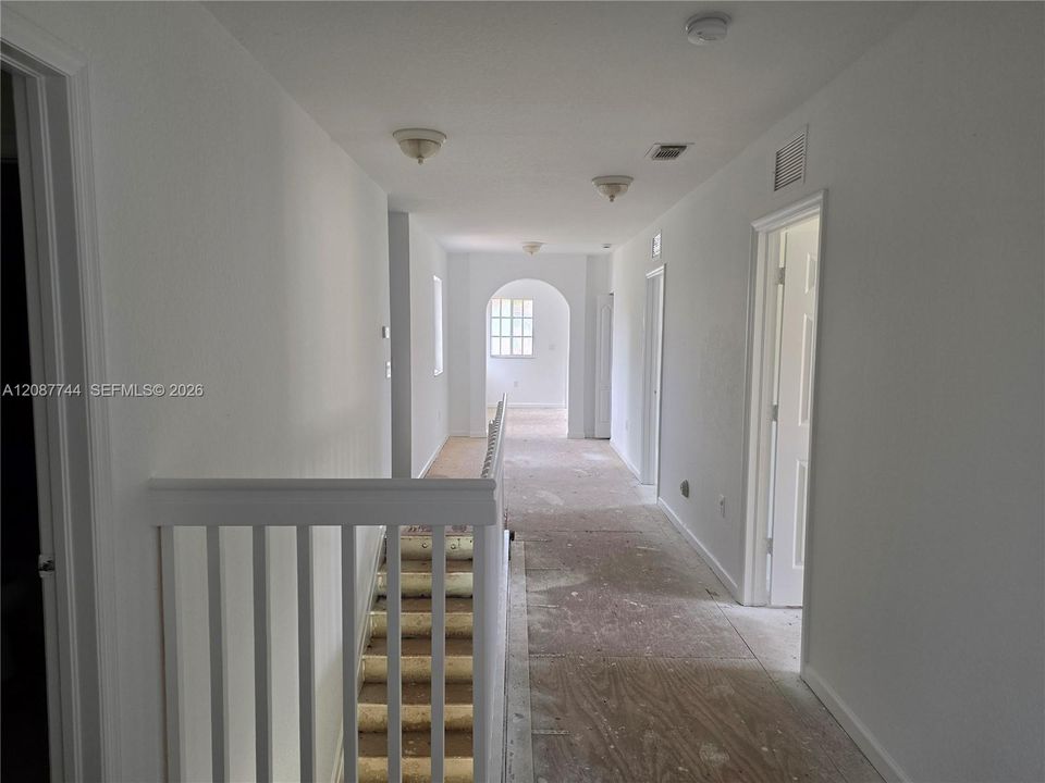 For Sale: $580,000 (6 beds, 4 baths, 3678 Square Feet)