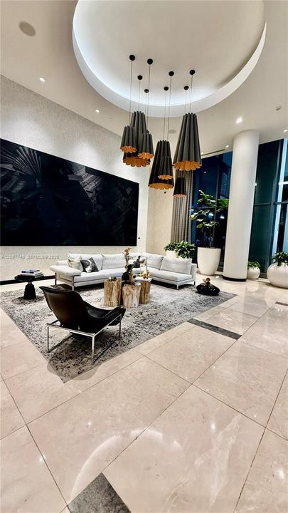 For Rent: $3,200 (1 beds, 1 baths, 609 Square Feet)