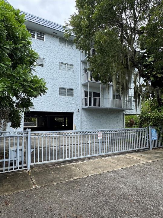 En Renta: $2,250 (1 camas, 1 baños, 727 Pies cuadrados)