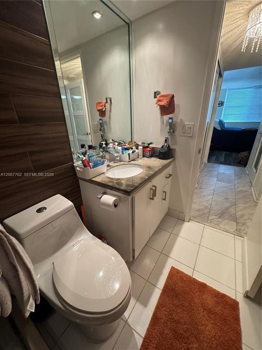 For Sale: $275,000 (1 beds, 1 baths, 1066 Square Feet)
