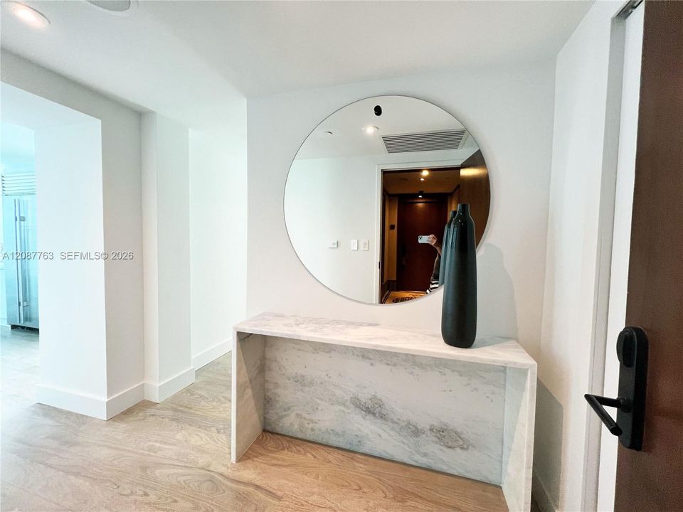 For Rent: $45,000 (2 beds, 2 baths, 1242 Square Feet)