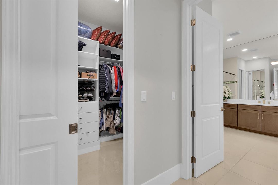 Walk In Closet