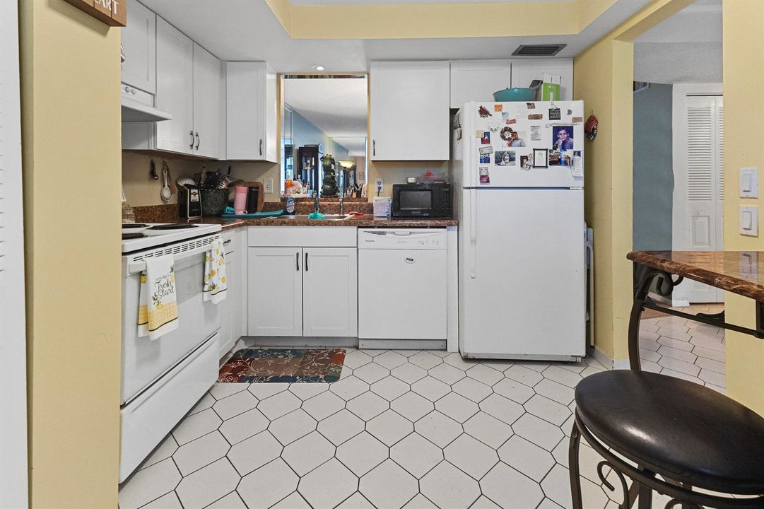 Kitchen 1