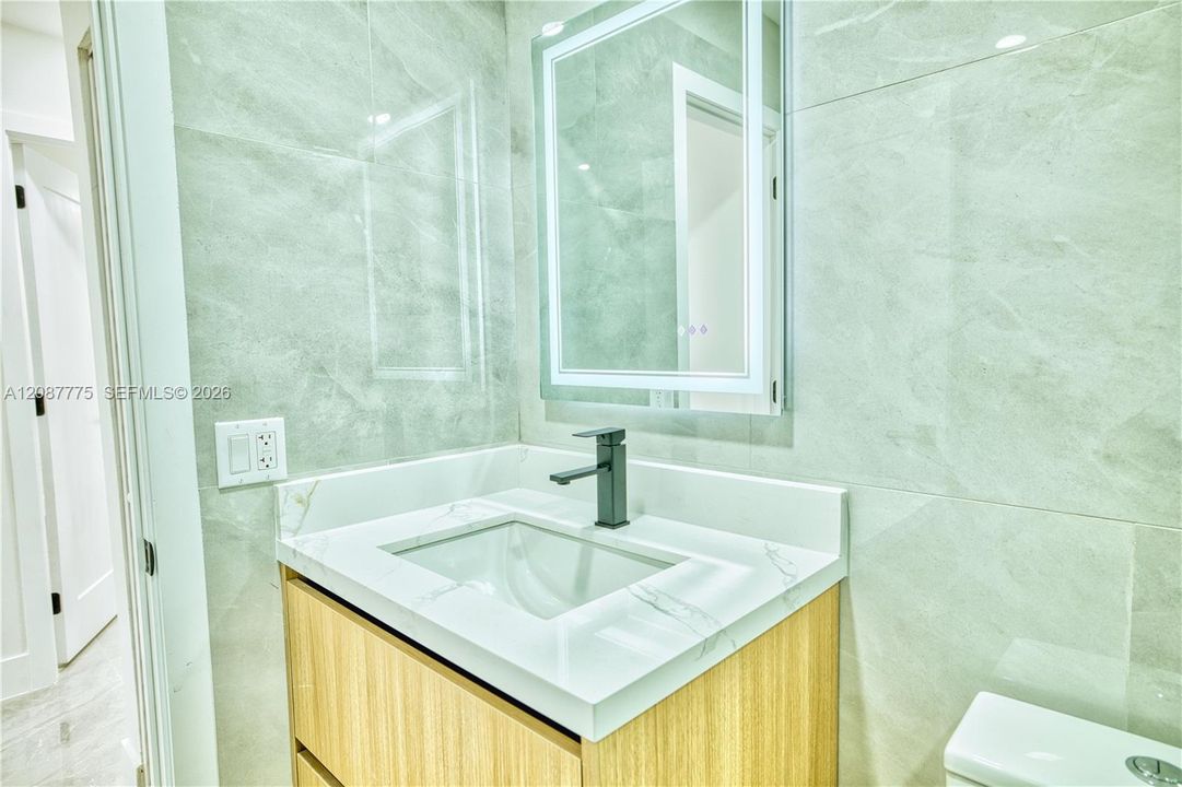 For Sale: $539,900 (3 beds, 1 baths, 1080 Square Feet)