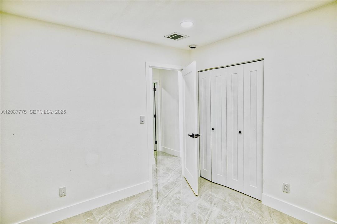 For Sale: $539,900 (3 beds, 1 baths, 1080 Square Feet)