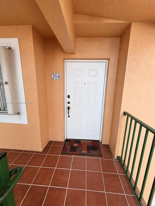 En Renta: $2,050 (2 camas, 2 baños, 900 Pies cuadrados)
