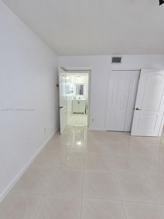 En Renta: $2,050 (2 camas, 2 baños, 900 Pies cuadrados)