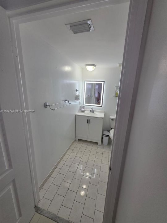En Renta: $2,050 (2 camas, 2 baños, 900 Pies cuadrados)