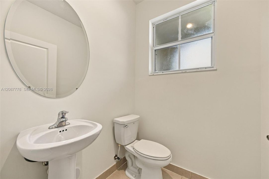 En Venta: $329,000 (3 camas, 2 baños, 1436 Pies cuadrados)