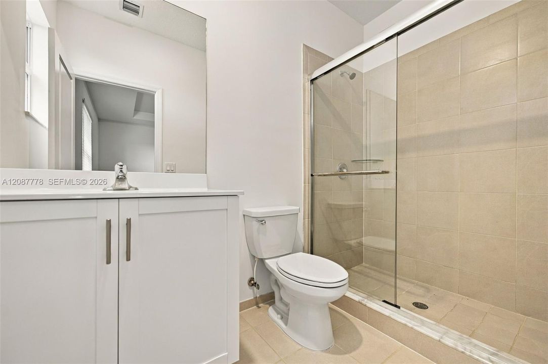 En Venta: $329,000 (3 camas, 2 baños, 1436 Pies cuadrados)