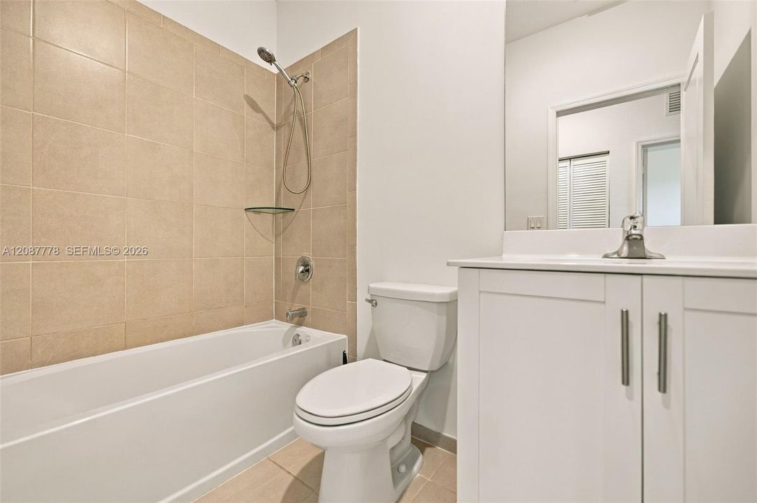 En Venta: $329,000 (3 camas, 2 baños, 1436 Pies cuadrados)