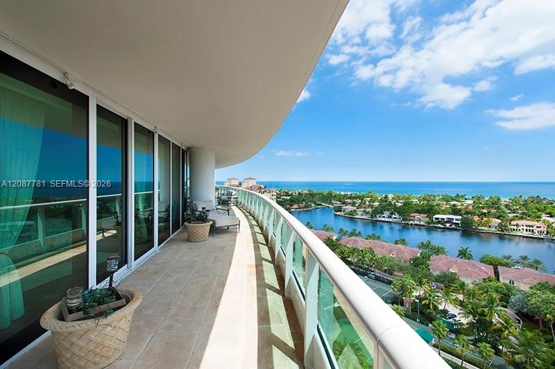 На продажу: $2,095,000 (3 спален, 4 ванн, 0 Квадратных фут)