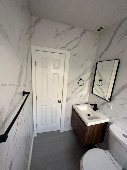 В аренду: $2,950 (2 спален, 1 ванн, 350 Квадратных фут)