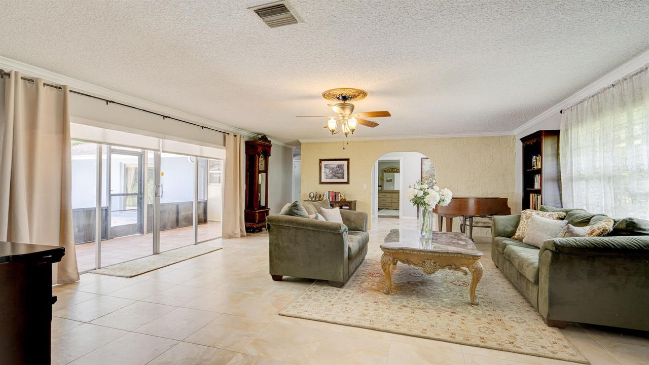 1616_E_Rd_Loxahatchee_FL_susamma-89