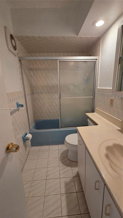 На продажу: $145,000 (1 спален, 1 ванн, 700 Квадратных фут)