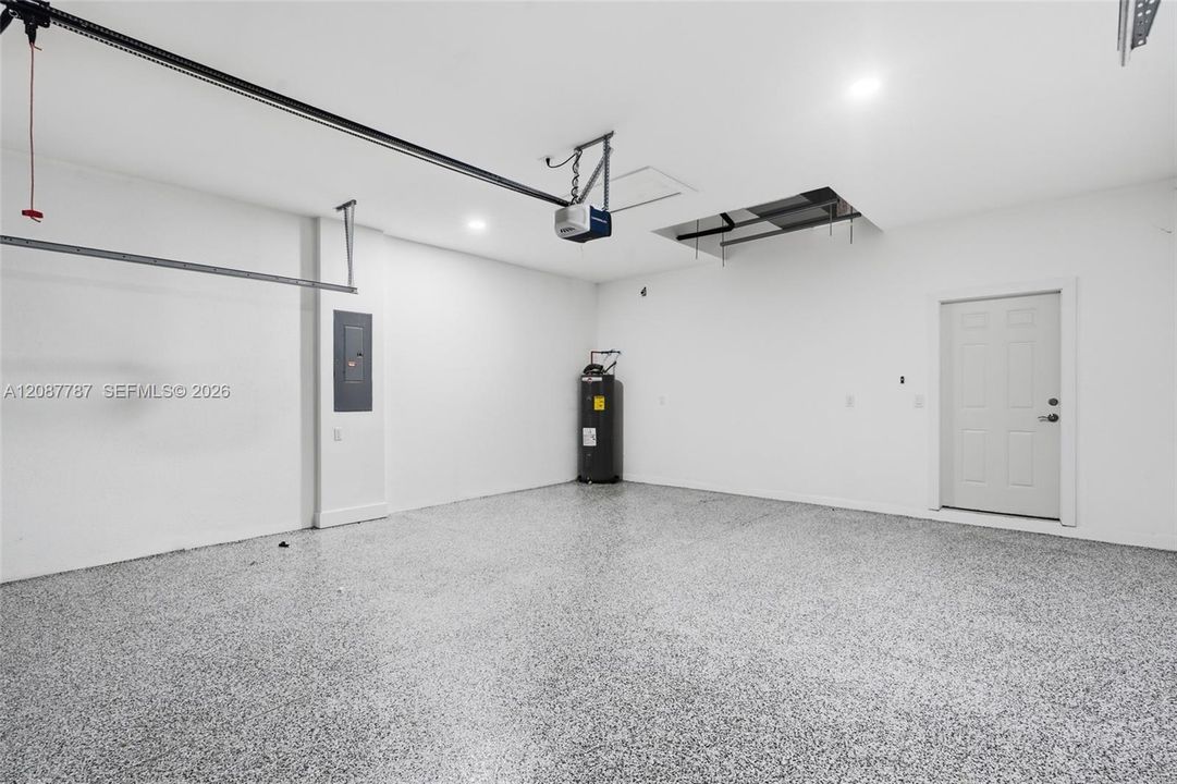 En Venta: $430,000 (4 camas, 2 baños, 0 Pies cuadrados)