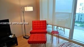 For Rent: $3,600 (1 beds, 1 baths, 811 Square Feet)