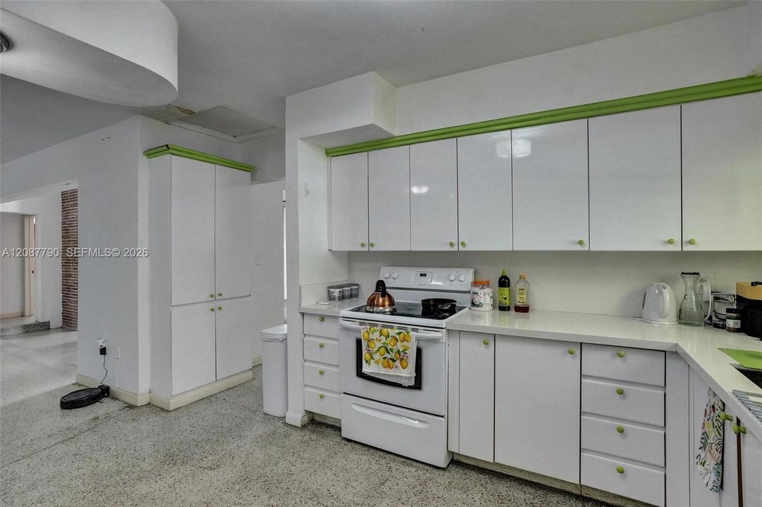 На продажу: $995,000 (3 спален, 2 ванн, 1433 Квадратных фут)