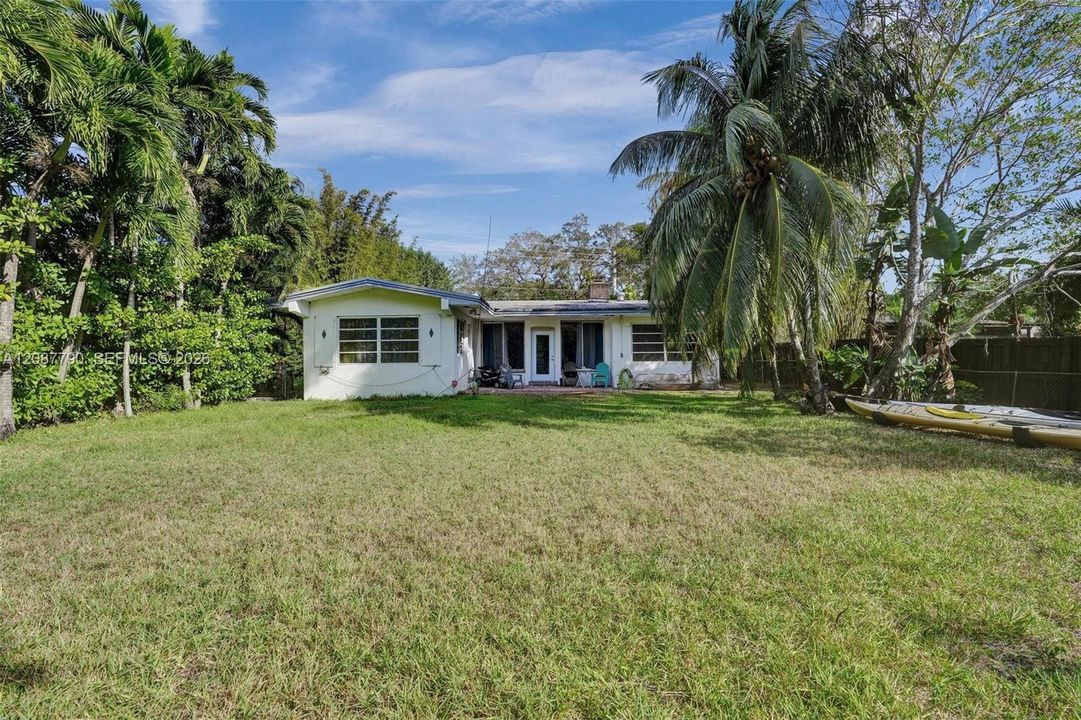 На продажу: $995,000 (3 спален, 2 ванн, 1433 Квадратных фут)