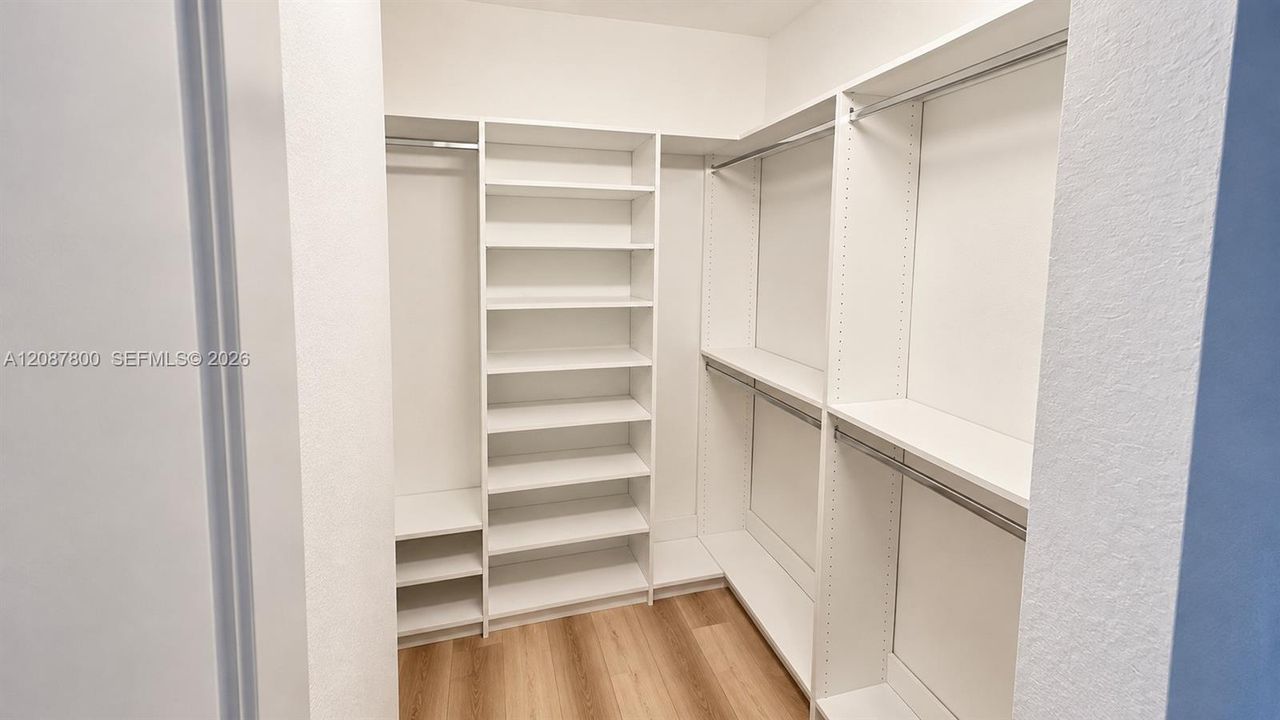 For Rent: $3,250 (3 beds, 3 baths, 1328 Square Feet)