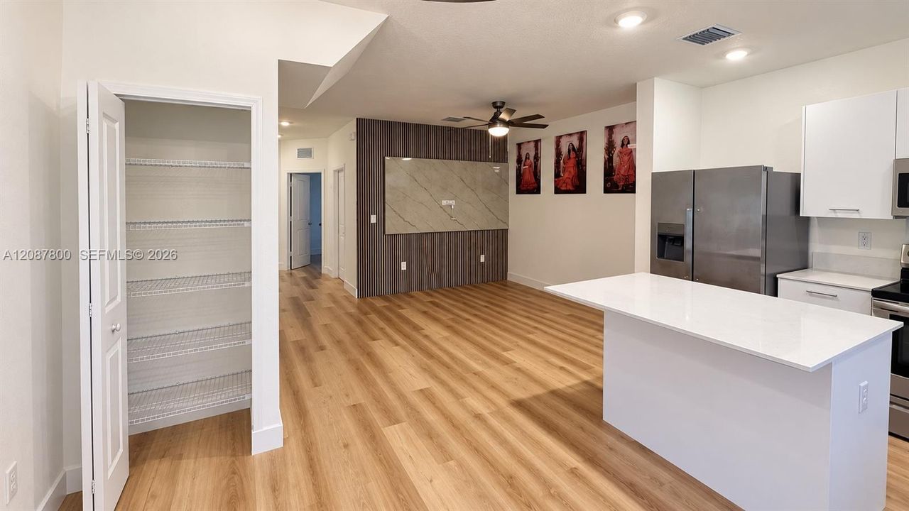 For Rent: $3,250 (3 beds, 3 baths, 1328 Square Feet)