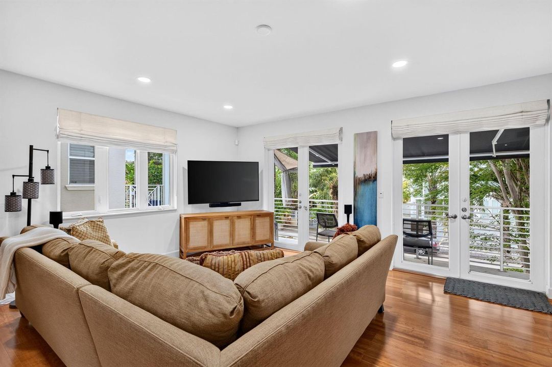 32-web-or-mls-699A4082