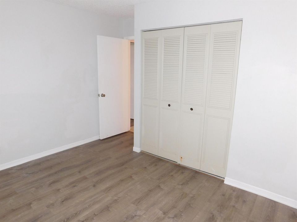 627 SEA PINE WAY - GUEST BEDROOM