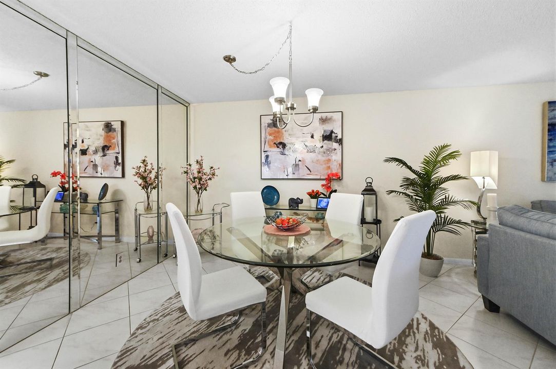 13 Dining area 02