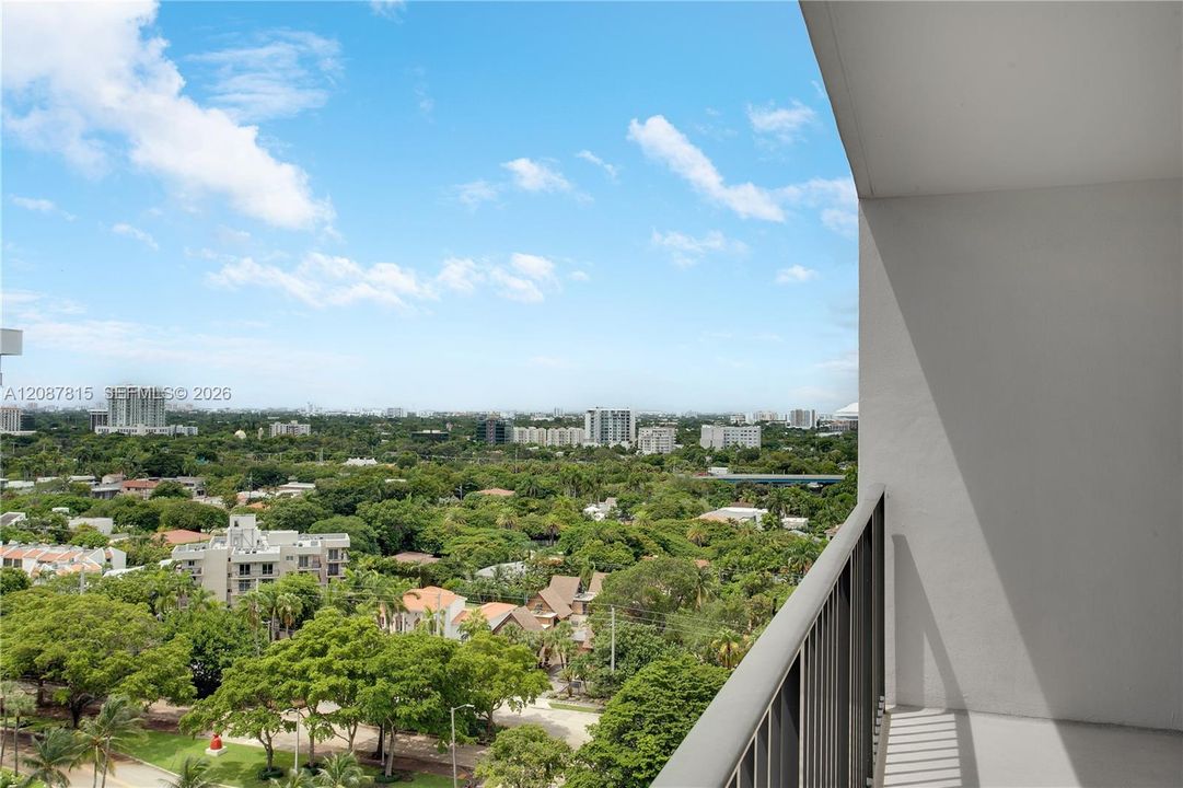For Sale: $445,000 (1 beds, 1 baths, 1064 Square Feet)