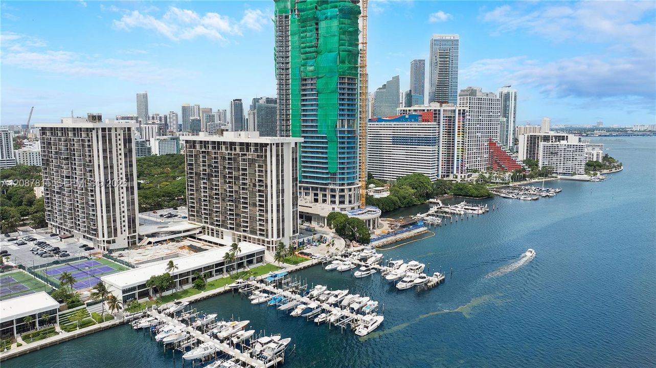 For Sale: $445,000 (1 beds, 1 baths, 1064 Square Feet)